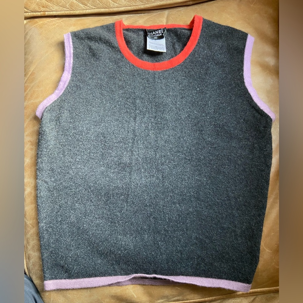 Chanel sweater vest xs/s